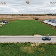 Działka na sprzedaż