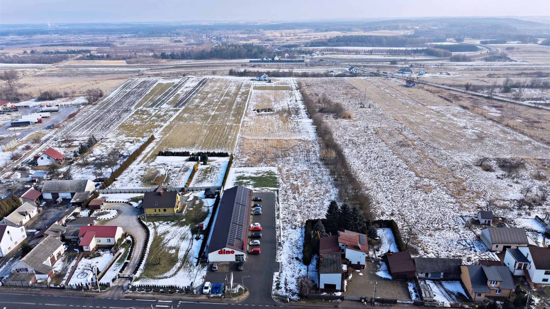 Działka na sprzedaż